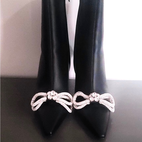 Women’s MACH & MACH Heeled Boots - Picture 5 of 5